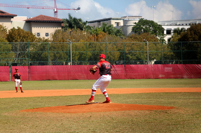 Coral Gables 5 Run 4th Inning Powers Win Over Keys Gate